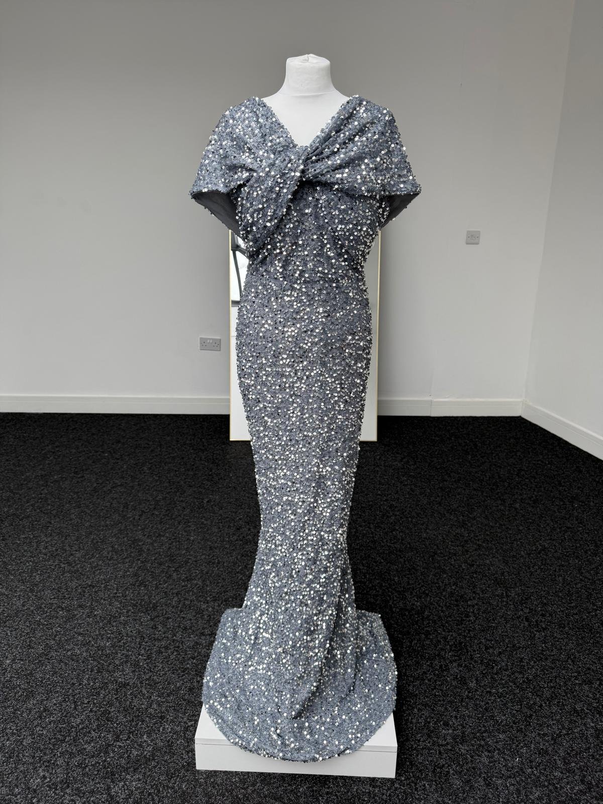 Pearl Blossom Ivory Mermaid Wedding Dress for Special Occasions